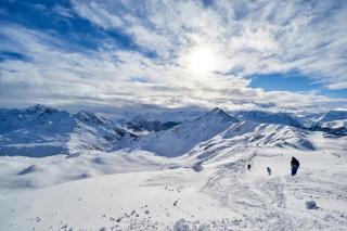 © Eurotours Skigebiet Silvretta Montafon Winter Sonne Schnee ALDI SUISSE TOURS