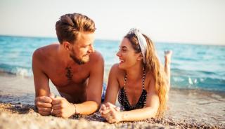 © Eurotours Paar Strand Brückentage | ALDI SUISSE TOURS