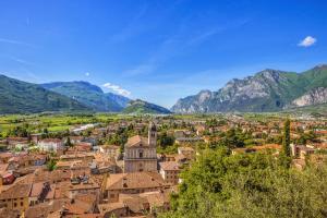 Arco Trentino Italien Berge - ALDI SUISSE TOURS