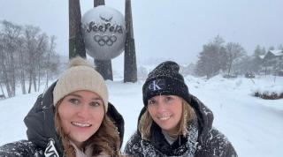 Selfie Annalena und Anja in Seefeld ALDI SUISSE TOURS