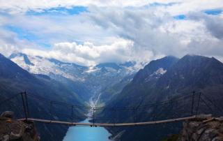 Hängebrücke bei der Olpererhütte ALDI SUISSE TOURS