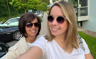 © Eurotours Selfie Anja und ihre Mama in Bludenz ALDI SUISSE TOURS