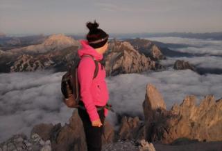 Nebelschwaden am Gipfel | Reiseguide | Wanderreise durch die Naturpärke der Dolomiten | ALDI SUISSE TOURS