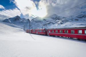 Winterzauber im Glacier & Bernina Express - Zugrundreise