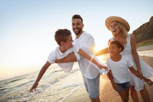 Herbstferien am Strand: Badeziele für Familien