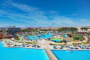 Titanic Resort & Aqua Park****
