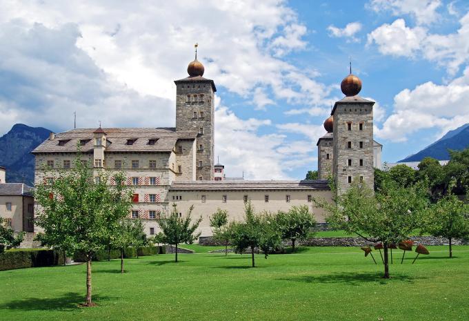 À bord du Glacier Express à travers les Alpes Suisses - Circuit en train