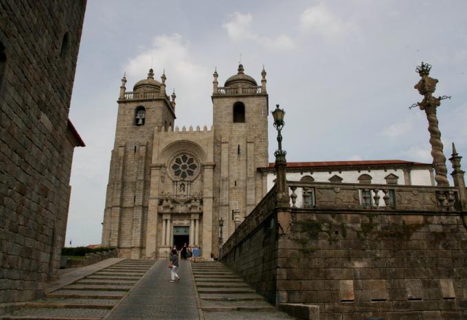 Le long de la côte atlantique, de Porto à Coimbra - Tour à vélo