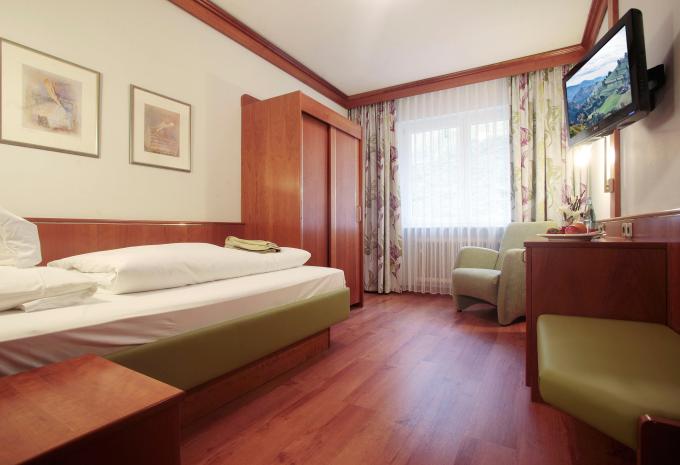 Zimmerbeispiel, Einzelzimmer (EZ) Comfort Zimmerbeispiel, Einzelzimmer (EZ) Comfort