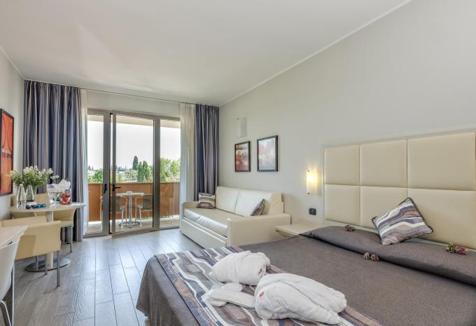 Zimmerbeispiel Doppelzimmer Standard Balkon, Parc Hotel