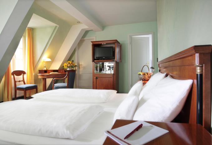 Zimmerbeispiel Doppelzimmer Cabinett Zimmerbeispiel Doppelzimmer Cabinett