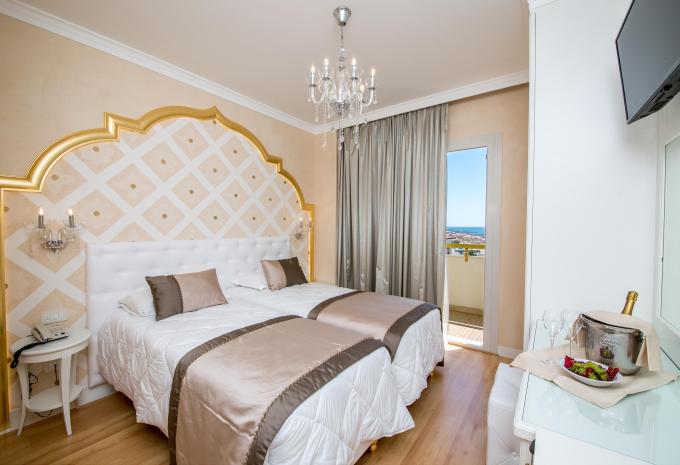 Exemple de chambre chambre double (CD) Deluxe Balcon « Charme » Exemple de chambre chambre double (CD) Deluxe Balcon « Charme »