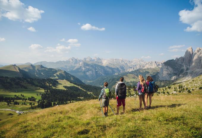 Nei parchi naturali delle Dolomiti - Tour escursionistico