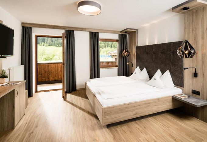 Zimmerbeispiel, Vierbettzimmer (VBZ) «Alpin» Zimmerbeispiel, Vierbettzimmer (VBZ) «Alpin»