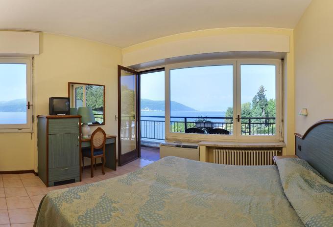 Esempio di camera, camera doppia (DZ) standard con balcone