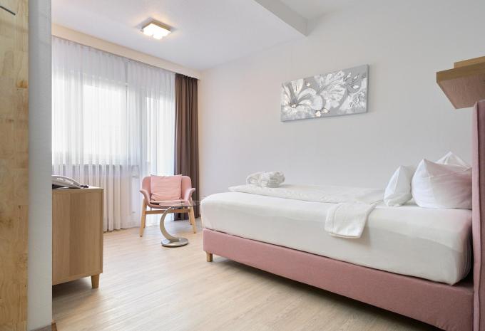 Zimmerbeispiel, Einzelzimmer Balkon/Terrasse