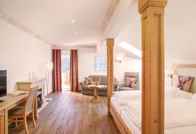 Zimmerbeispiel:  Studio Superior Balkon Berg/Hochmoosblick Zimmerbeispiel:  Studio Superior Balkon Berg/Hochmoosblick