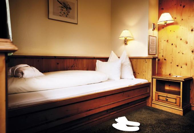 Zimmerbeispiel, Einzelzimmer Standard Alpspitz Zimmerbeispiel, Einzelzimmer Standard Alpspitz