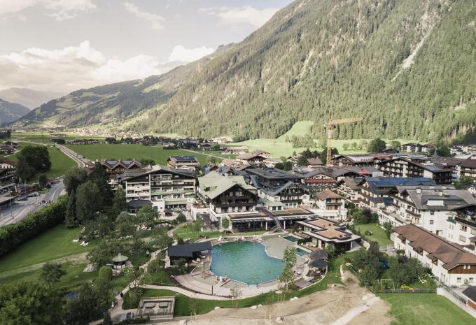 Neuhaus Zillertal Resort ****