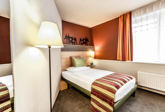 ZImmerbeispiel: Einzelzimmer Standard "DUO"