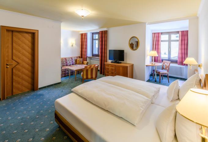 Zimmerbeispiel, Dreibettzimmer «Galzig»