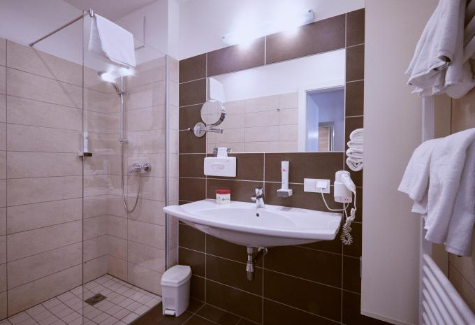 Exemple d'une Standard Chambre double balcon