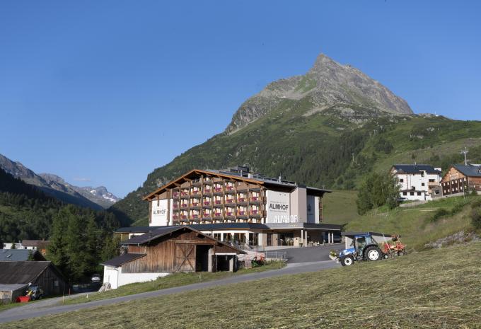 Panorama Hotel Almhof, Galtür