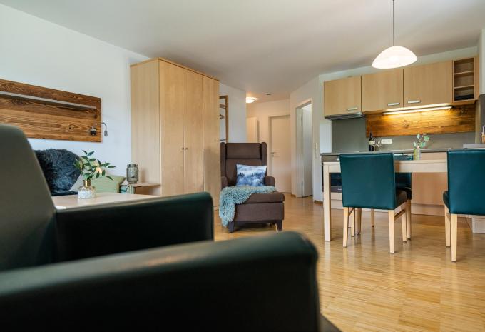 Zimmerbeispiel, Apartment Balkon/Terrasse Seeseite