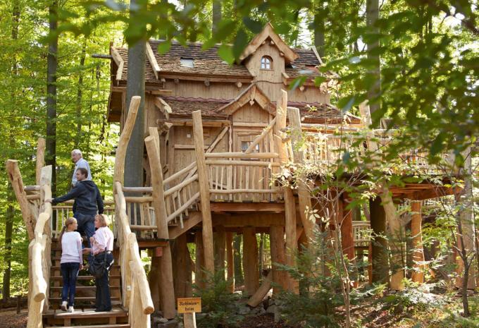 Beispielbild, Baumhaus