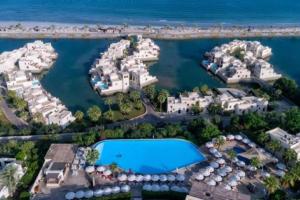 The Cove Rotana Resort *****