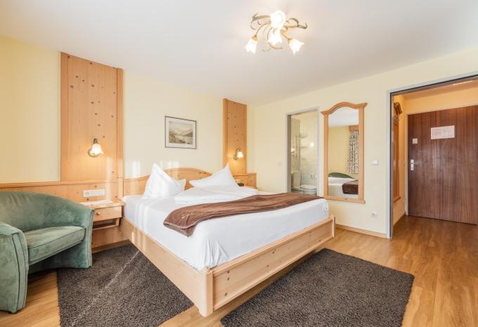 Zimmerbeispiel, Doppelzimmer Balkon