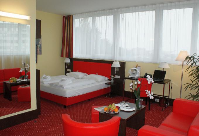 Zimmerbeispiel: Doppelzimmer Standard Zimmerbeispiel: Doppelzimmer Standard