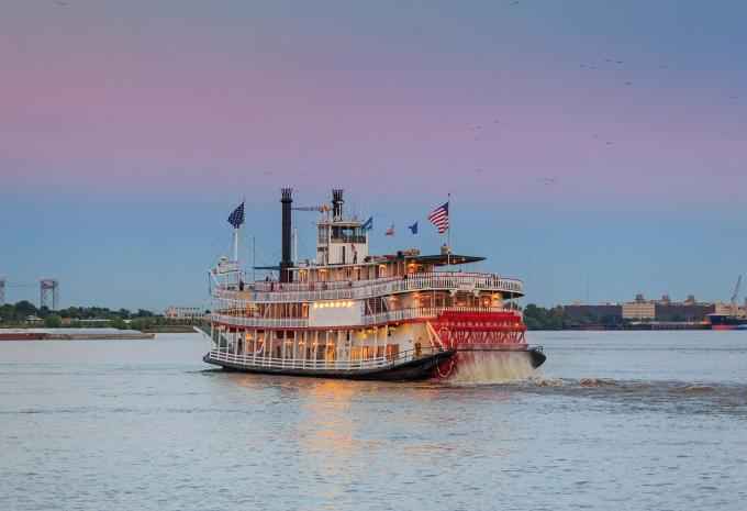 Raddampfer auf dem Mississippi River Raddampfer auf dem Mississippi River