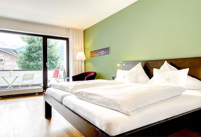 Zimmerbeispiel, Doppelzimmer «Palüd» Zimmerbeispiel, Doppelzimmer «Palüd»