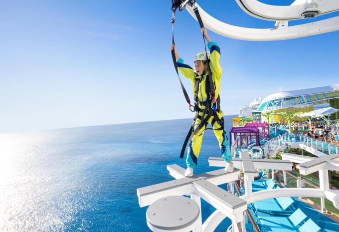 Crown's Edge / Legend of the Seas