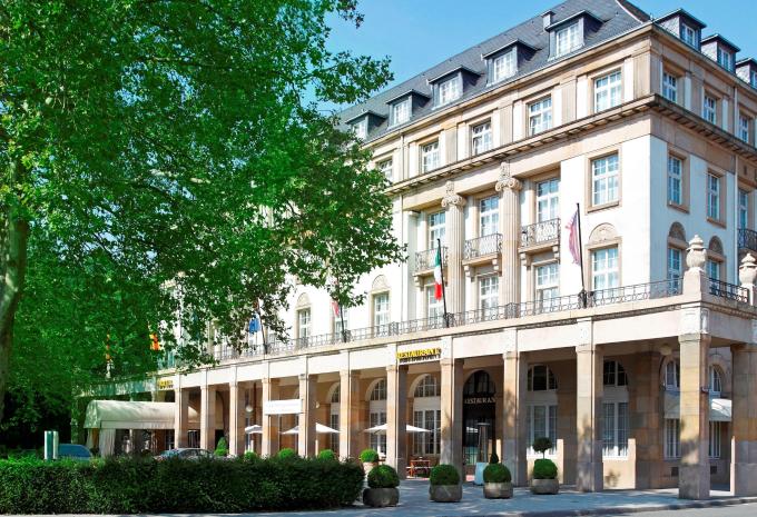 Schlosshotel Karlsruhe ****