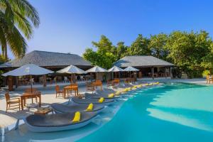 Centara Ras Fushi Resort & Spa Maldives****