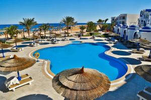 Coral Sun Beach****