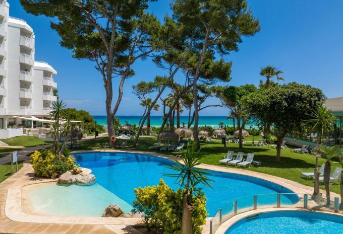 Playa Esperanza Resort