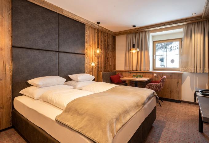 Zimmerbeispiel: Familienzimmer «Edelweiss»