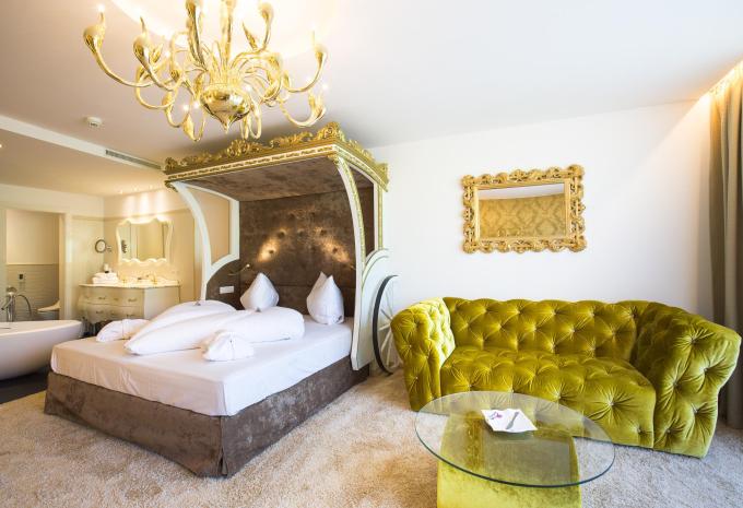 Zimmerbeispiel, Junior Suite Deluxe Balkon Royal