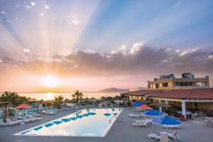 Kouros Palace Hotel*****