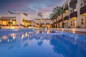 Giannoulis Santa Marina Plaza****