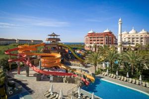 Royal Dragon Hotel*****