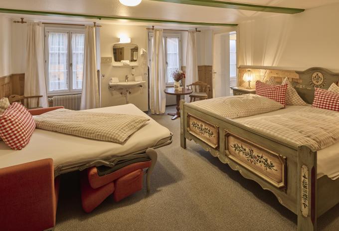 Exemple d'une chambre de 4 lits Superior Exemple d'une chambre de 4 lits Superior