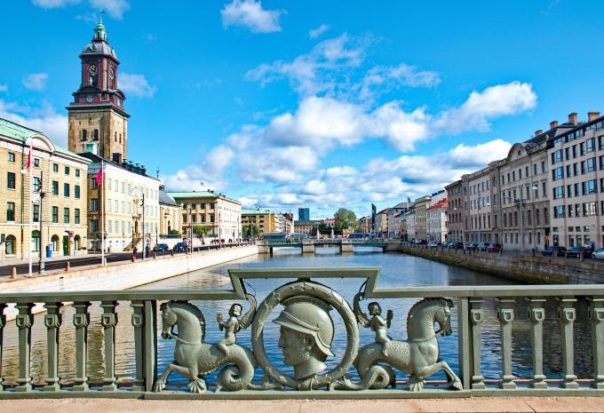 Stadtbild von Göteborg – Blick über den Kanal zur Deutschen Kirche