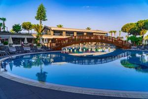 Senza Grand Santana Hotel****