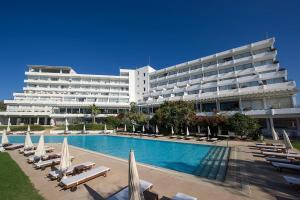 Grecian Sands Hotel****