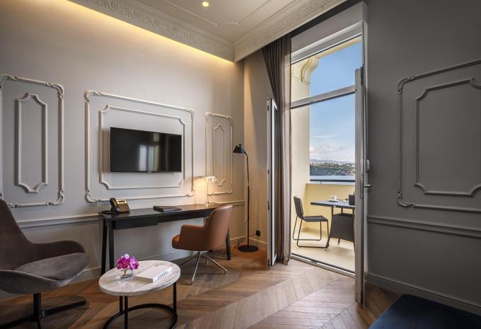 Zimmerbeispiel, Doppelzimmer (DZ) Superior Balkon «Meerblick»