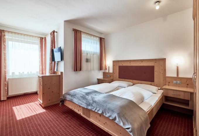 Exemple de chambre double balcon Dolomiten